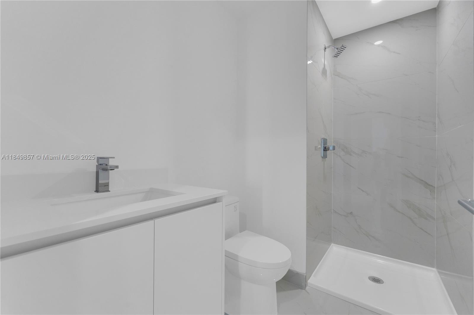 ARIA RESERVE SOUTH - Residential