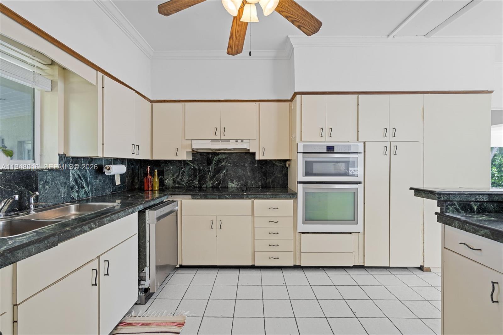 TREASURE ISLAND - Residential