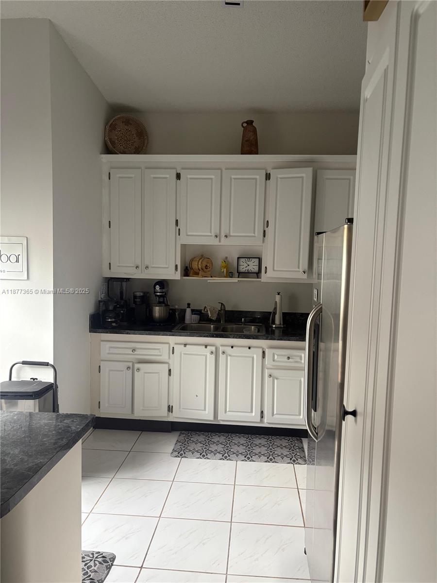 WESTWIND LAKES GARDEN HOM - Residential