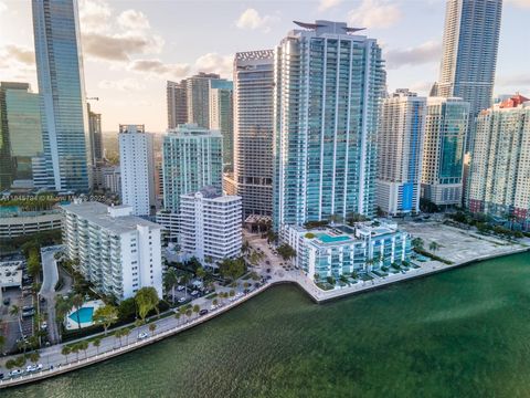 170 SE 14th St 2806 Miami FL 33131