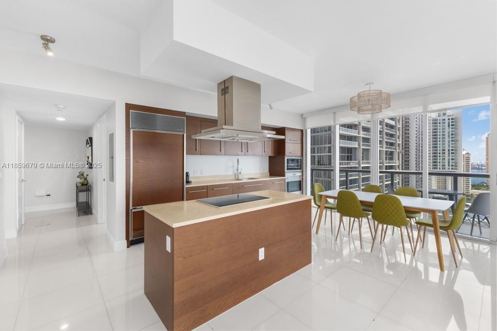 ICON BRICKELL CONDO NO 3 - Residential