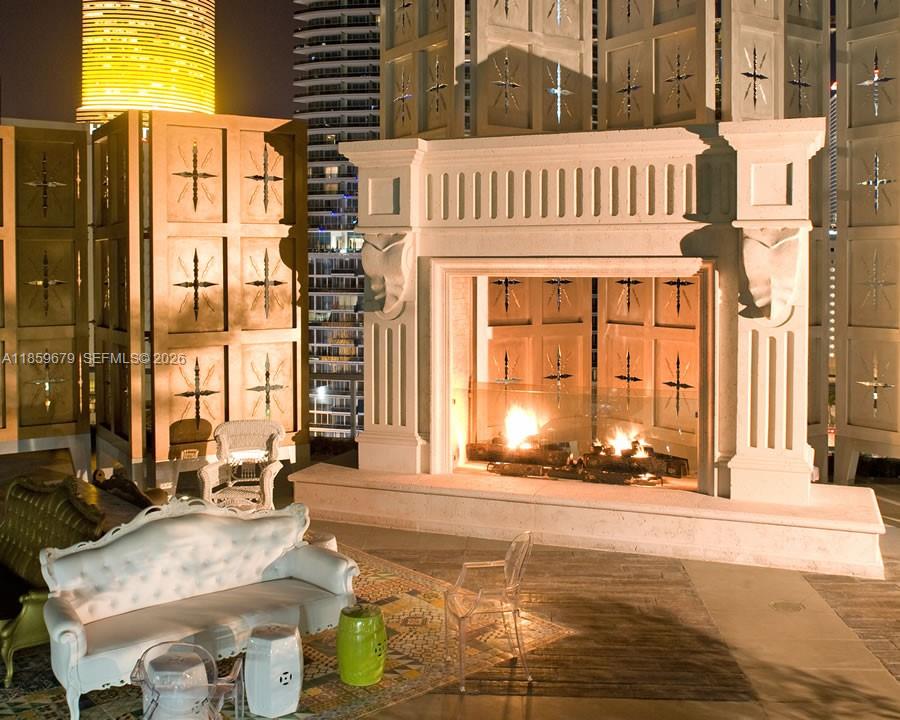 ICON BRICKELL CONDO NO 3 - Residential