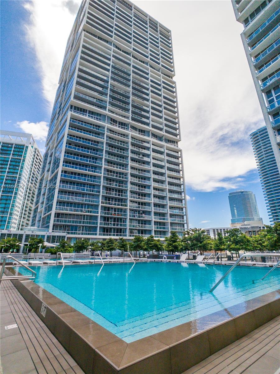 ICON BRICKELL CONDO NO 3 - Residential