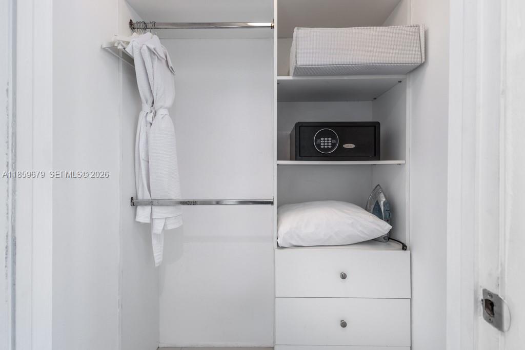 ICON BRICKELL CONDO NO 3 - Residential