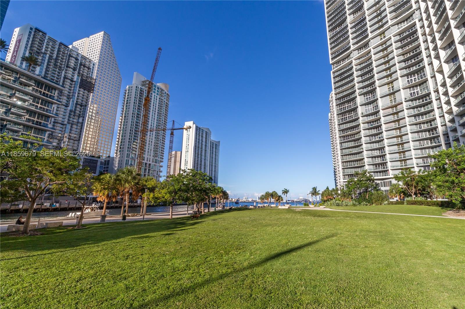 ICON BRICKELL CONDO NO 3 - Residential