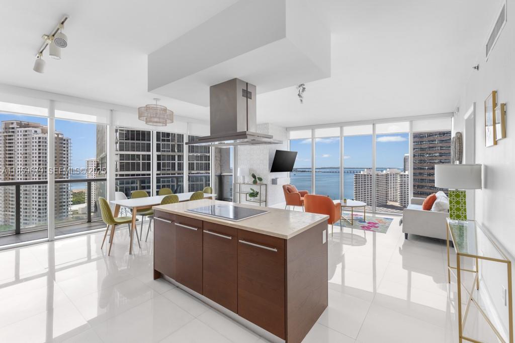ICON BRICKELL CONDO NO 3 - Residential