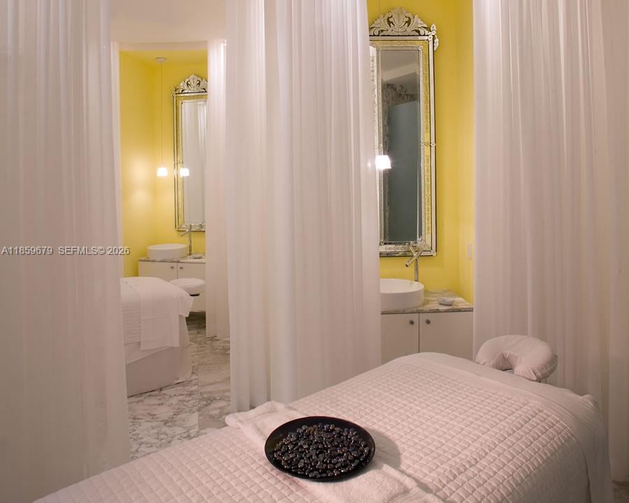 ICON BRICKELL CONDO NO 3 - Residential