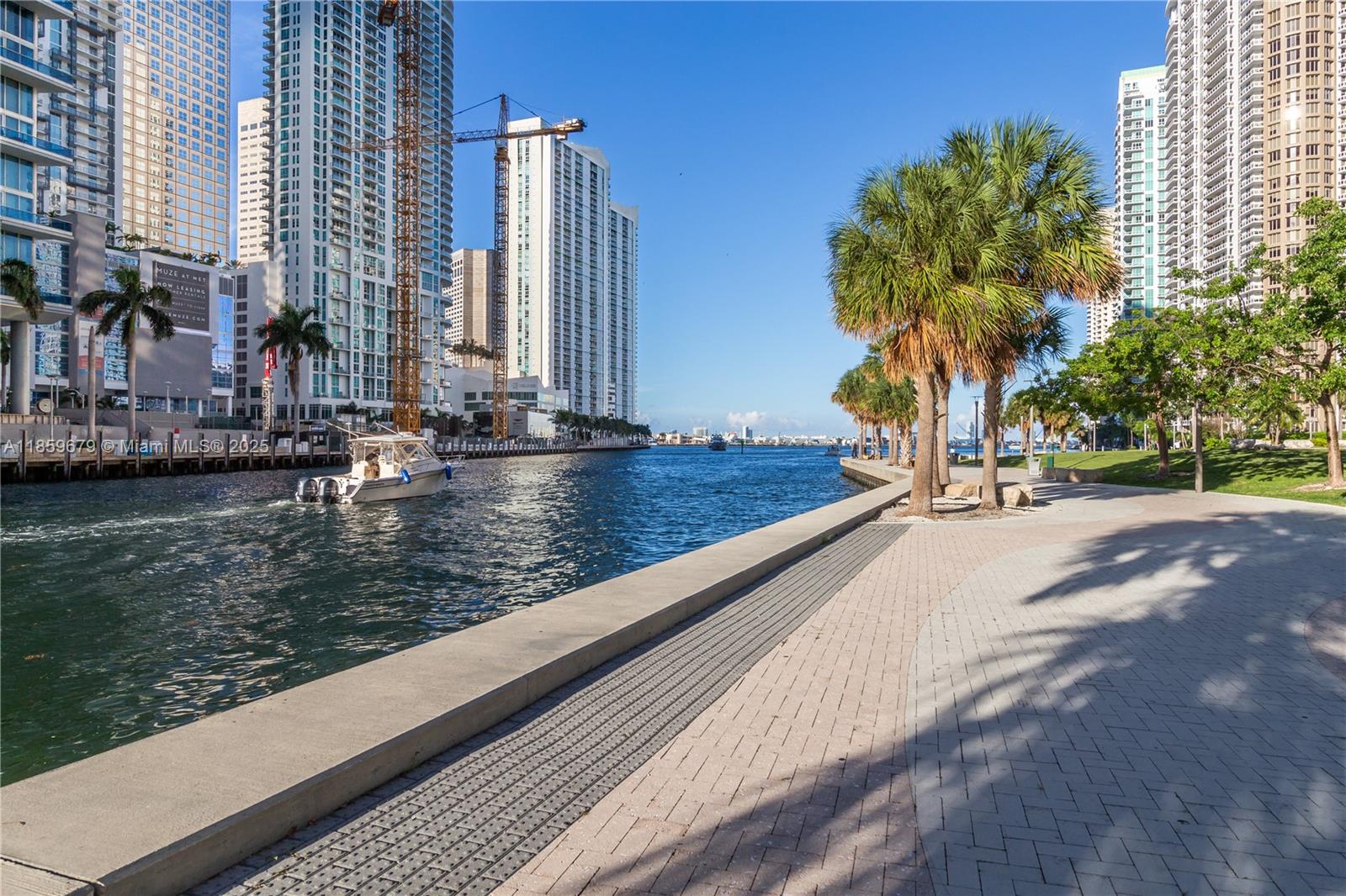 ICON BRICKELL CONDO NO 3 - Residential