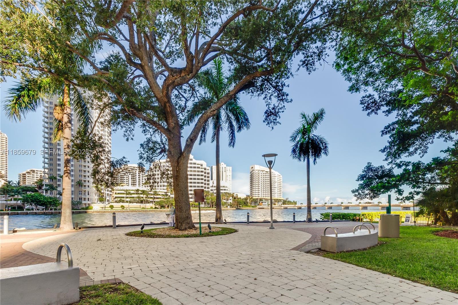 ICON BRICKELL CONDO NO 3 - Residential