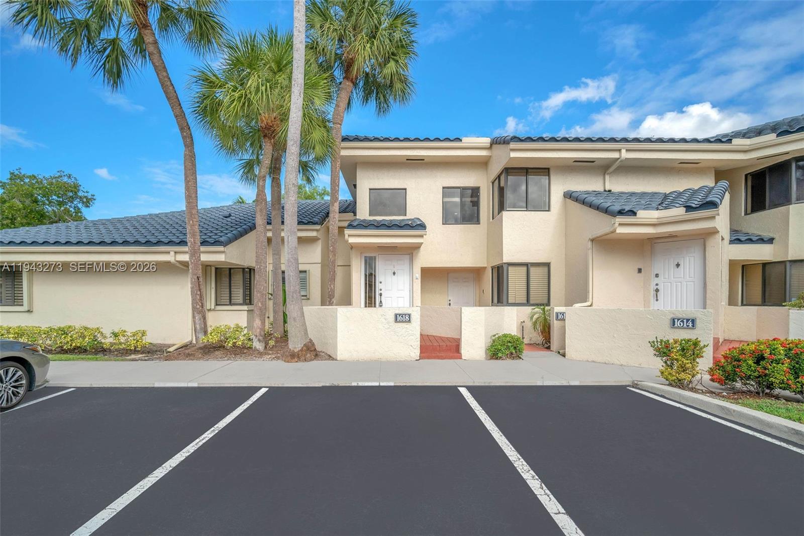 PARC VILLAGE CONDO - Residential Lease