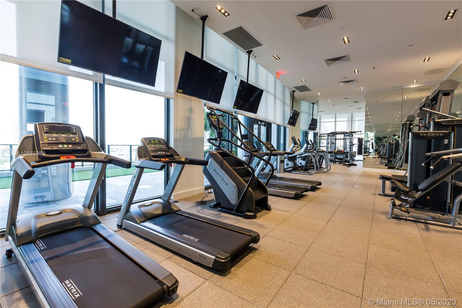 CANVAS CONDO - Residential Lease