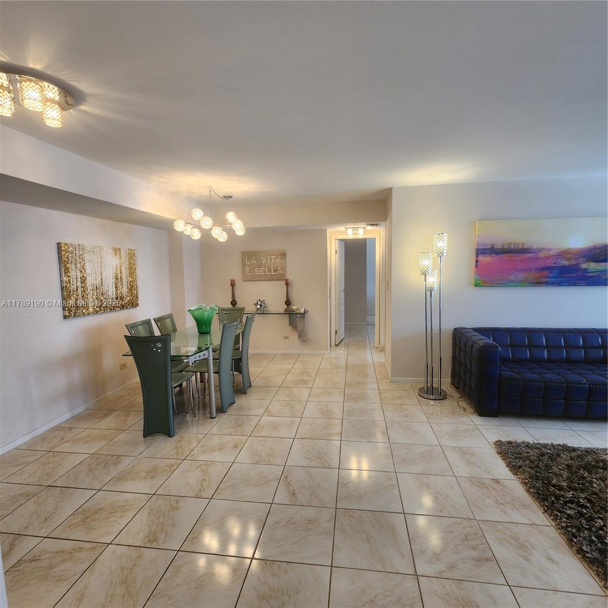 WINSTON TOWERS 400 CONDO - Residential