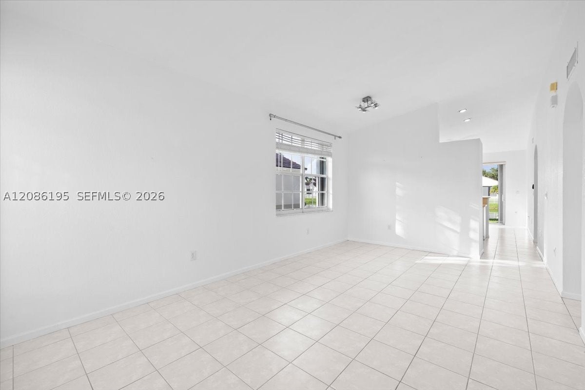 18660 SW 28th Ct