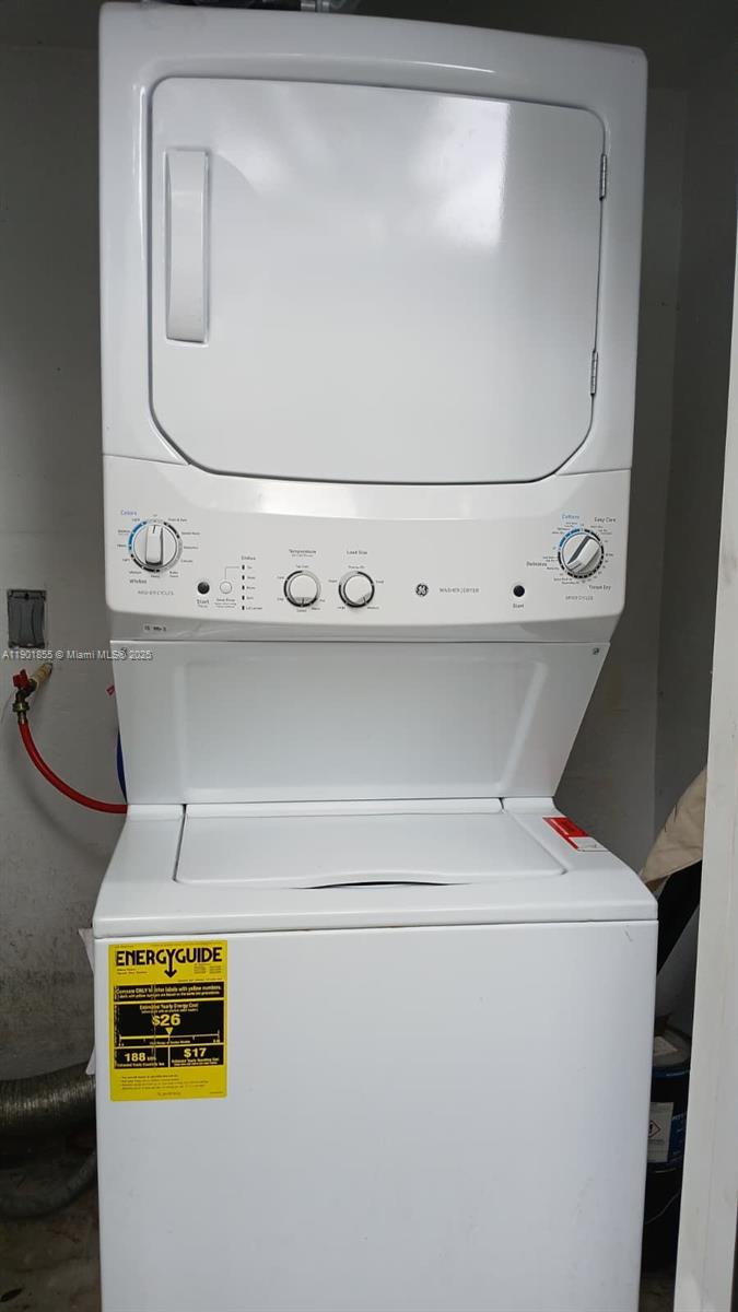 PINE HIGHLANDS - Residential Lease