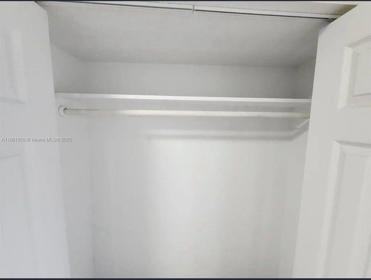 PINE HIGHLANDS - Residential Lease