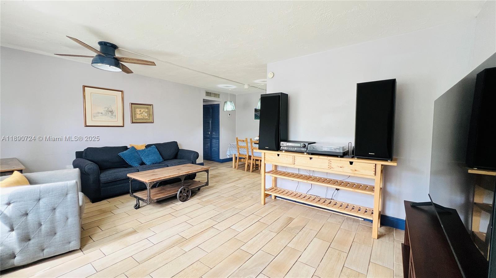 801 Meridian Ave 1A