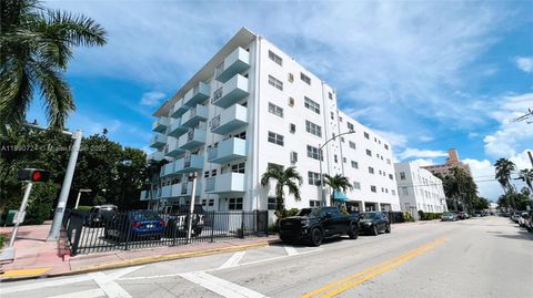 Photo of 801 Meridian Ave #1A, Miami Beach, FL 33139 (MLS # A11890724)