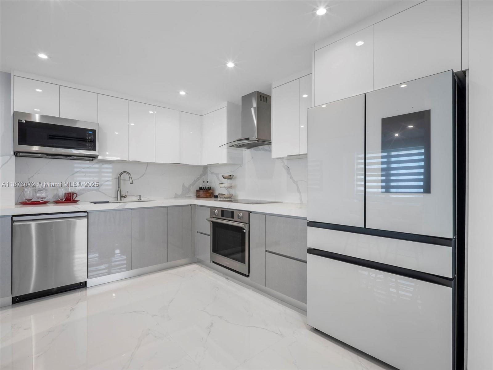 PARKER DORADO CONDO - Residential