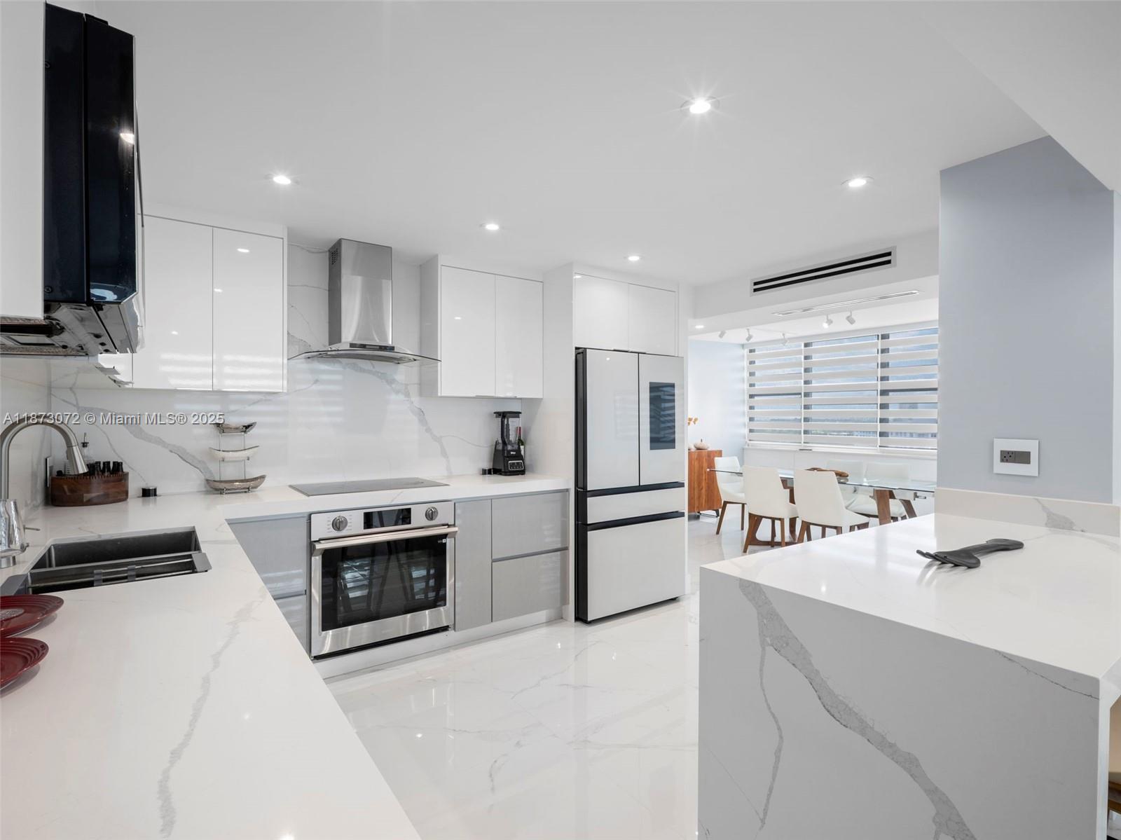 PARKER DORADO CONDO - Residential