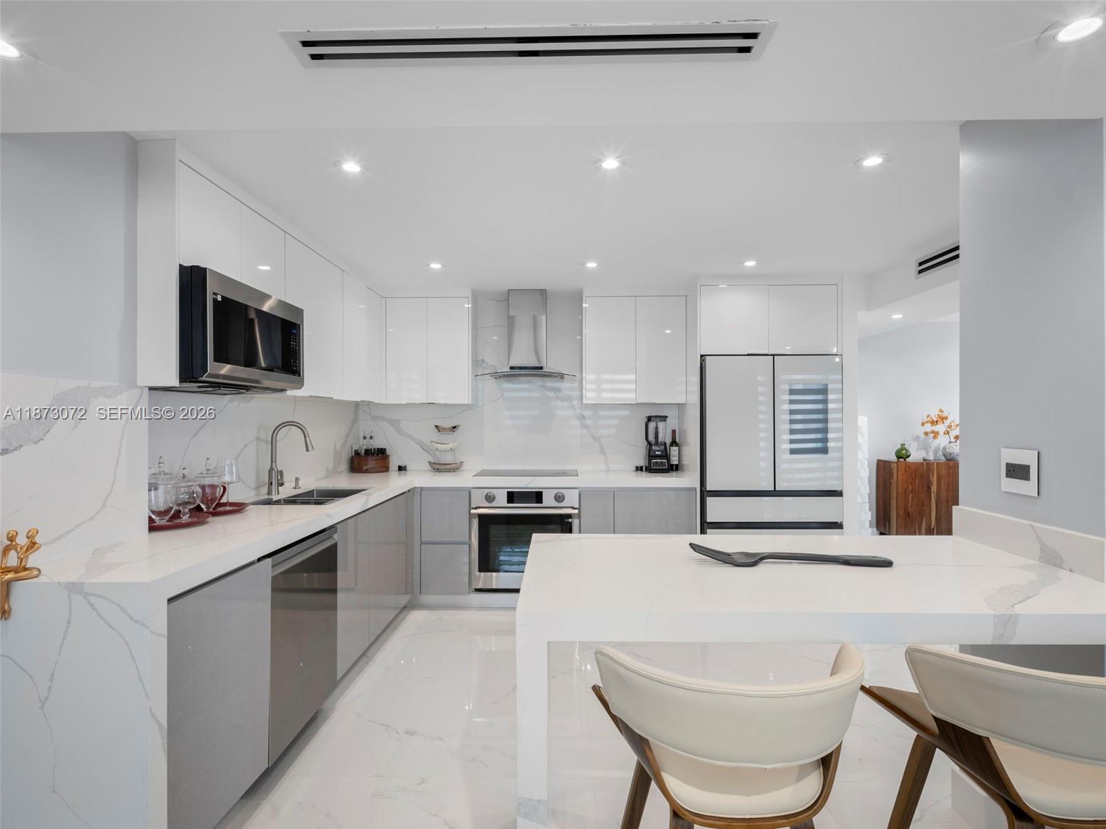 PARKER DORADO CONDO - Residential