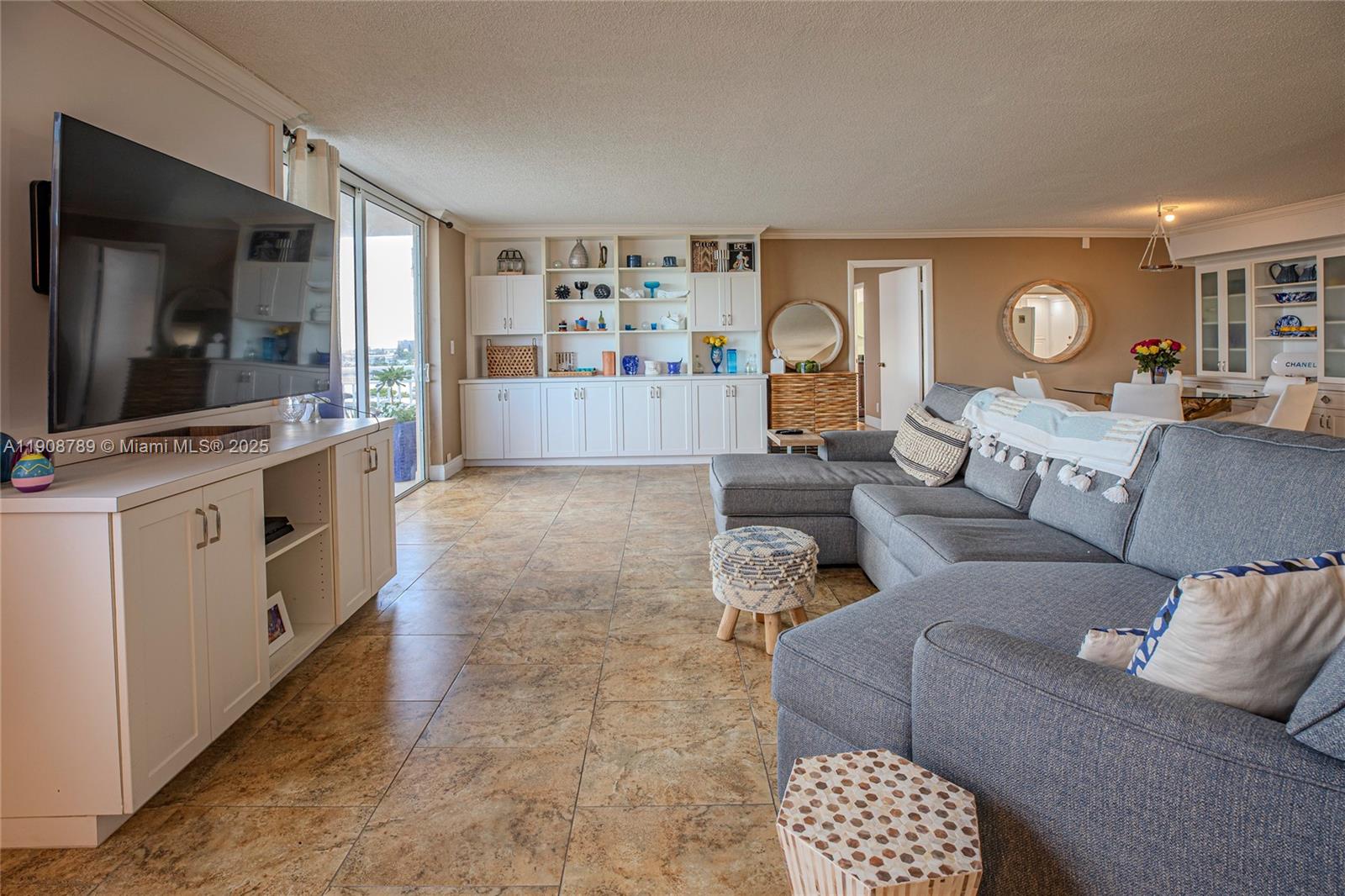 GOLDEN HORN CONDO - Residential