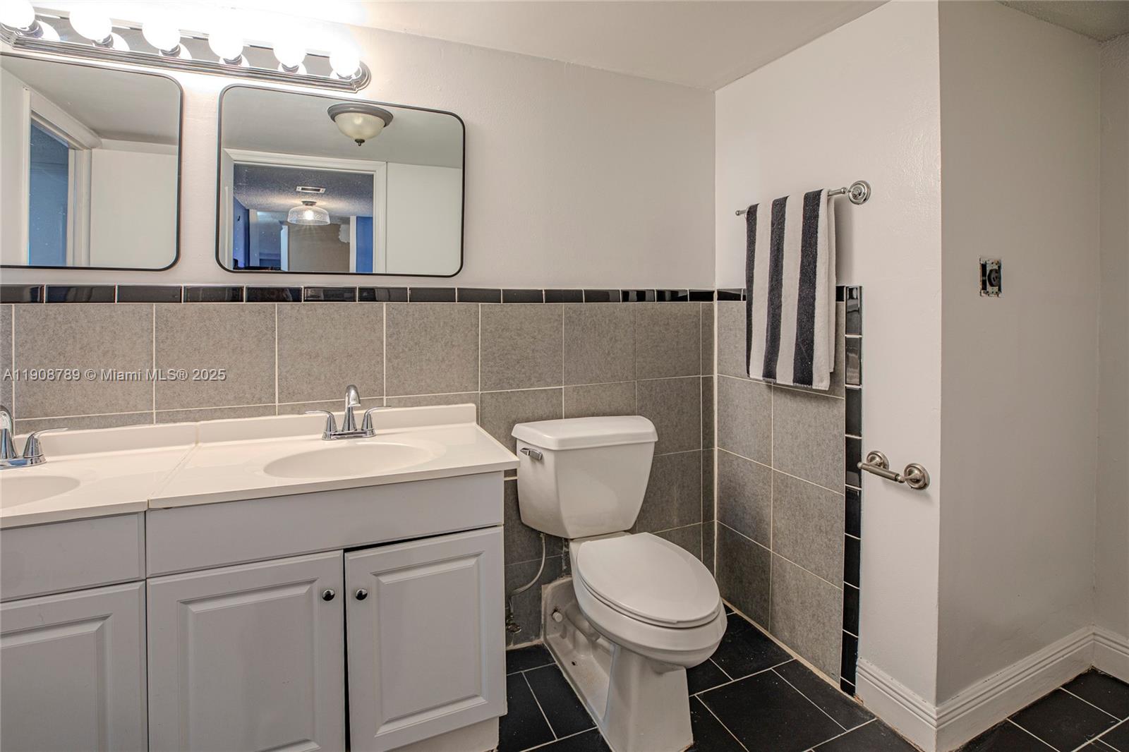 GOLDEN HORN CONDO - Residential