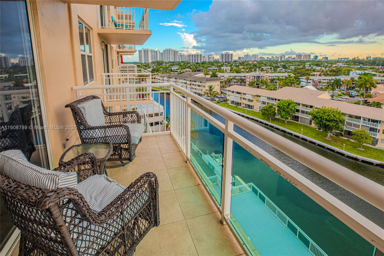 GOLDEN HORN CONDO - Residential