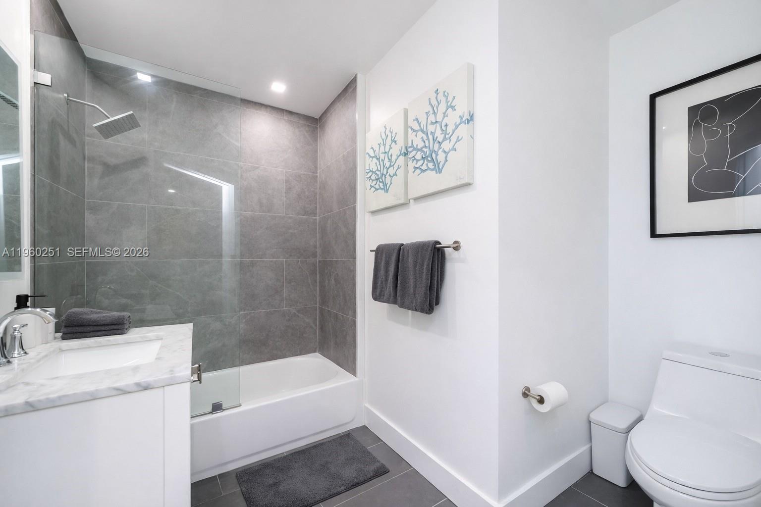 DOMICILE LOFTS CONDO - Residential