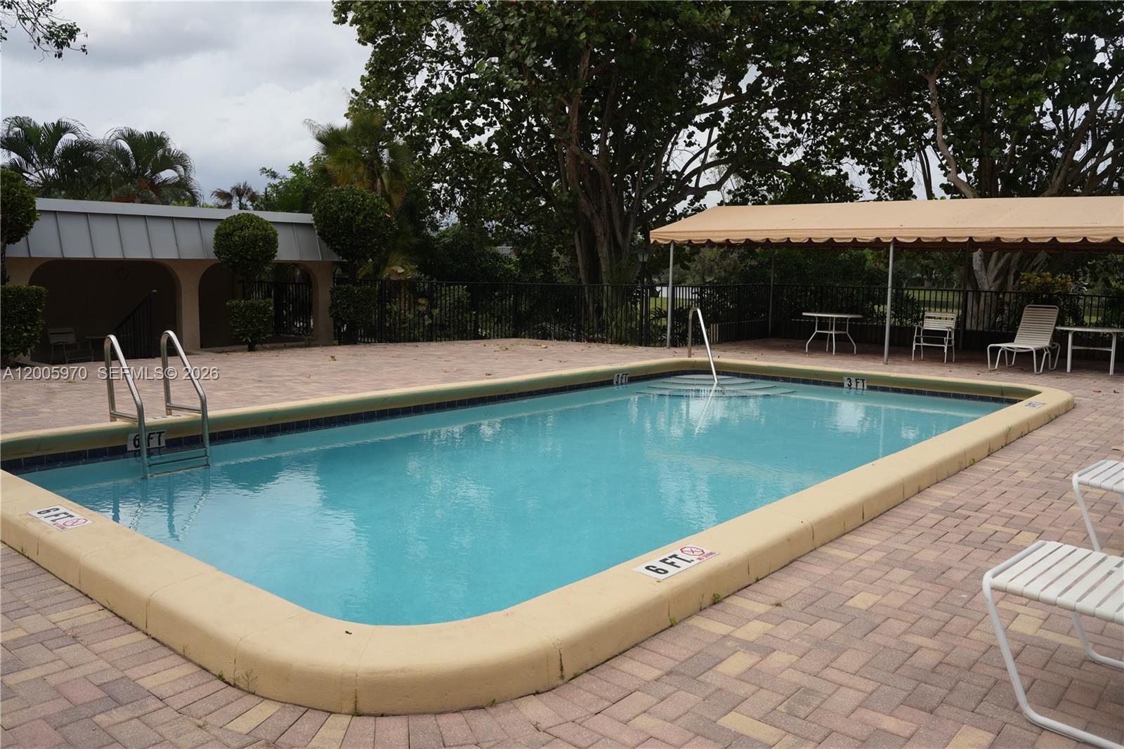 INVERRARY COUNTRY CLUB - Residential