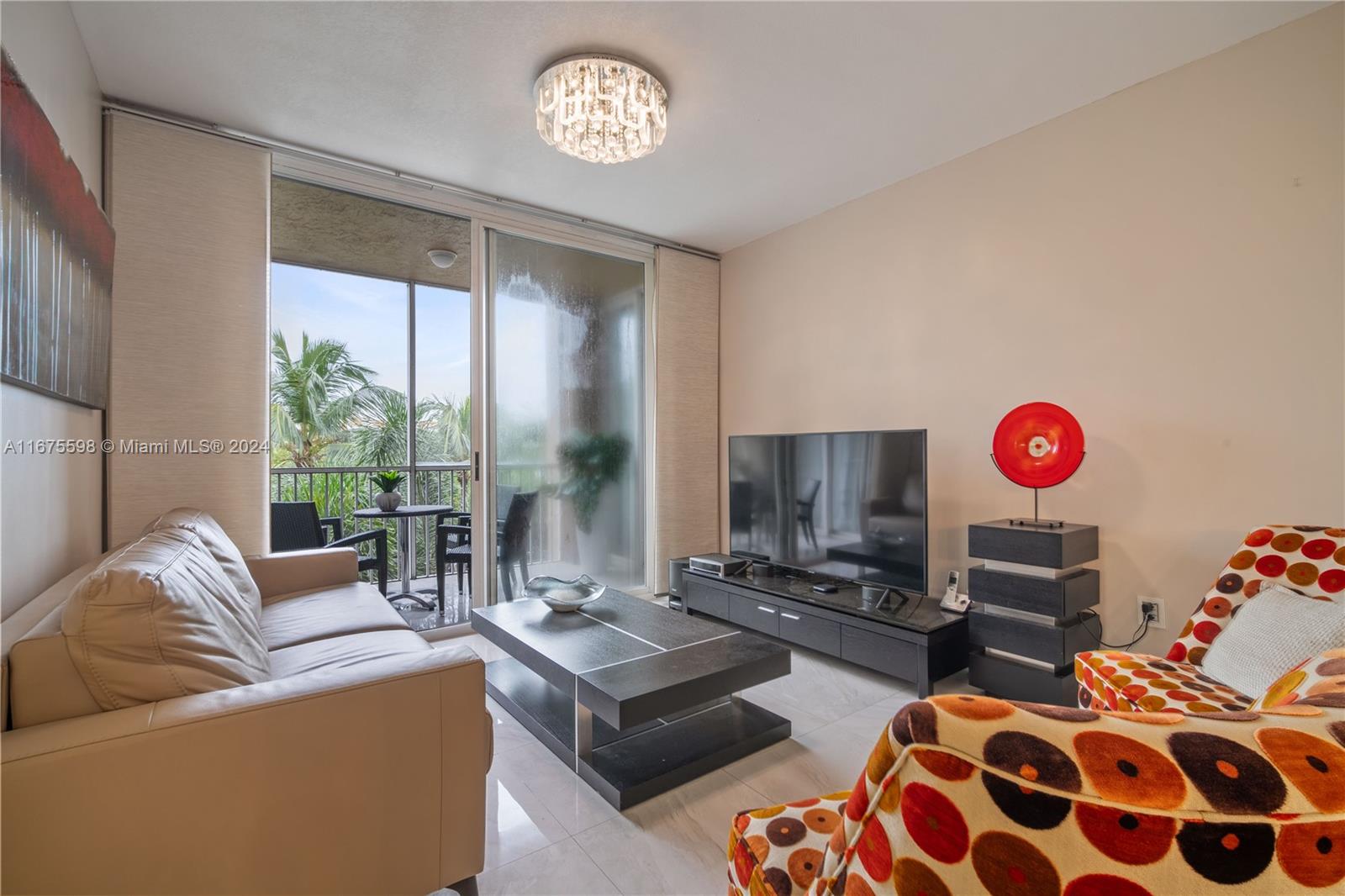 DORAL HOUSE CONDO NO 1 - Residential