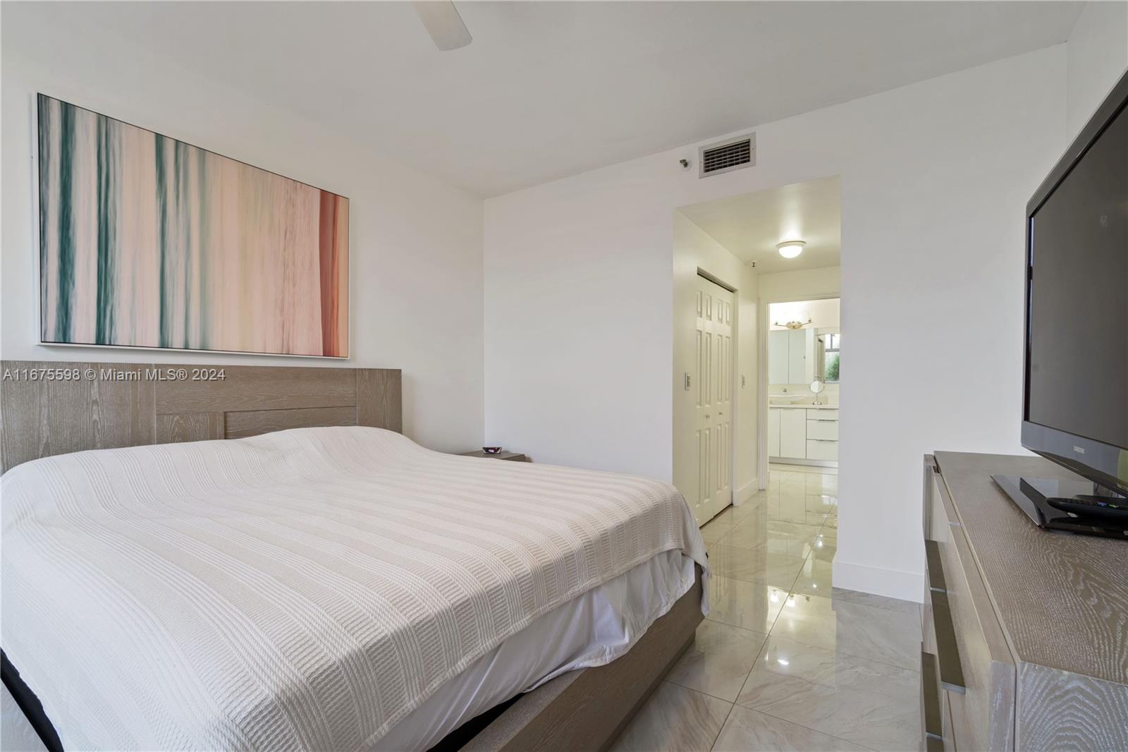 DORAL HOUSE CONDO NO 1 - Residential