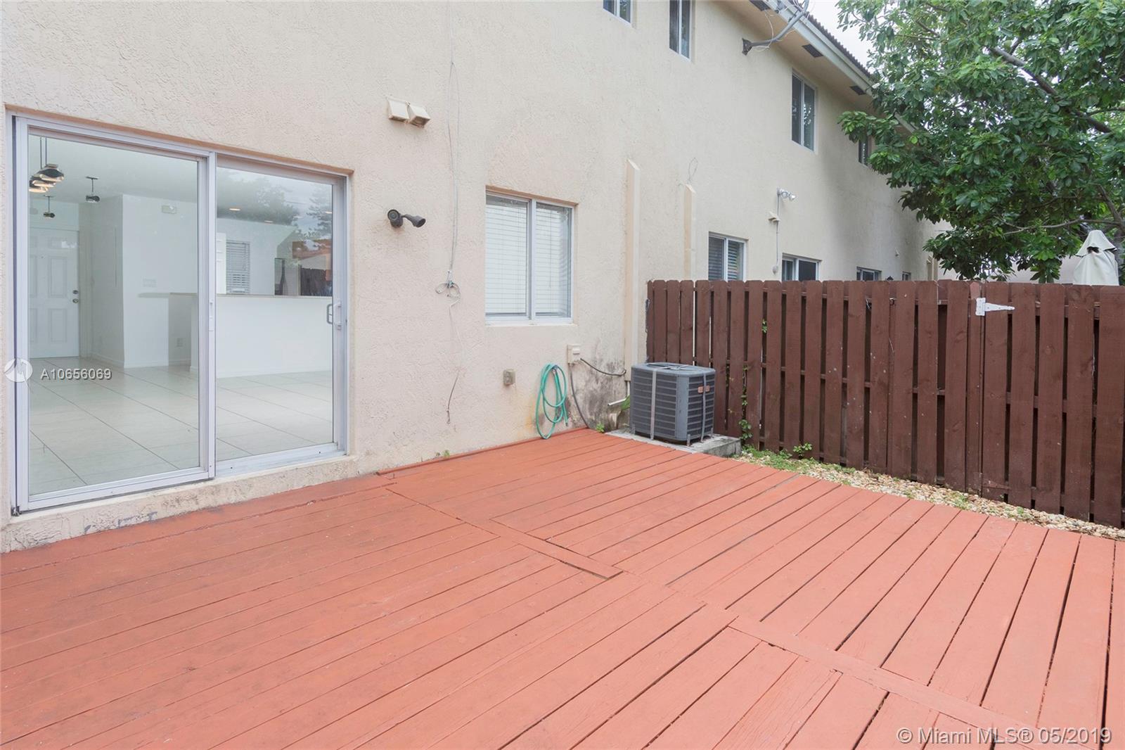 PADGETT & JOHNSON SUB - Residential Lease