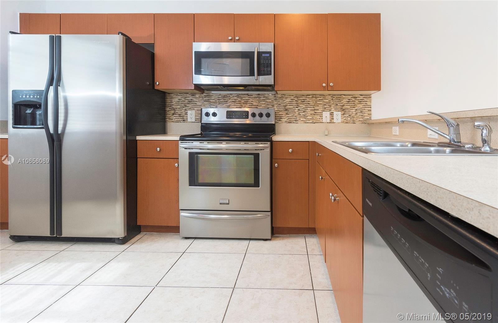 PADGETT & JOHNSON SUB - Residential Lease