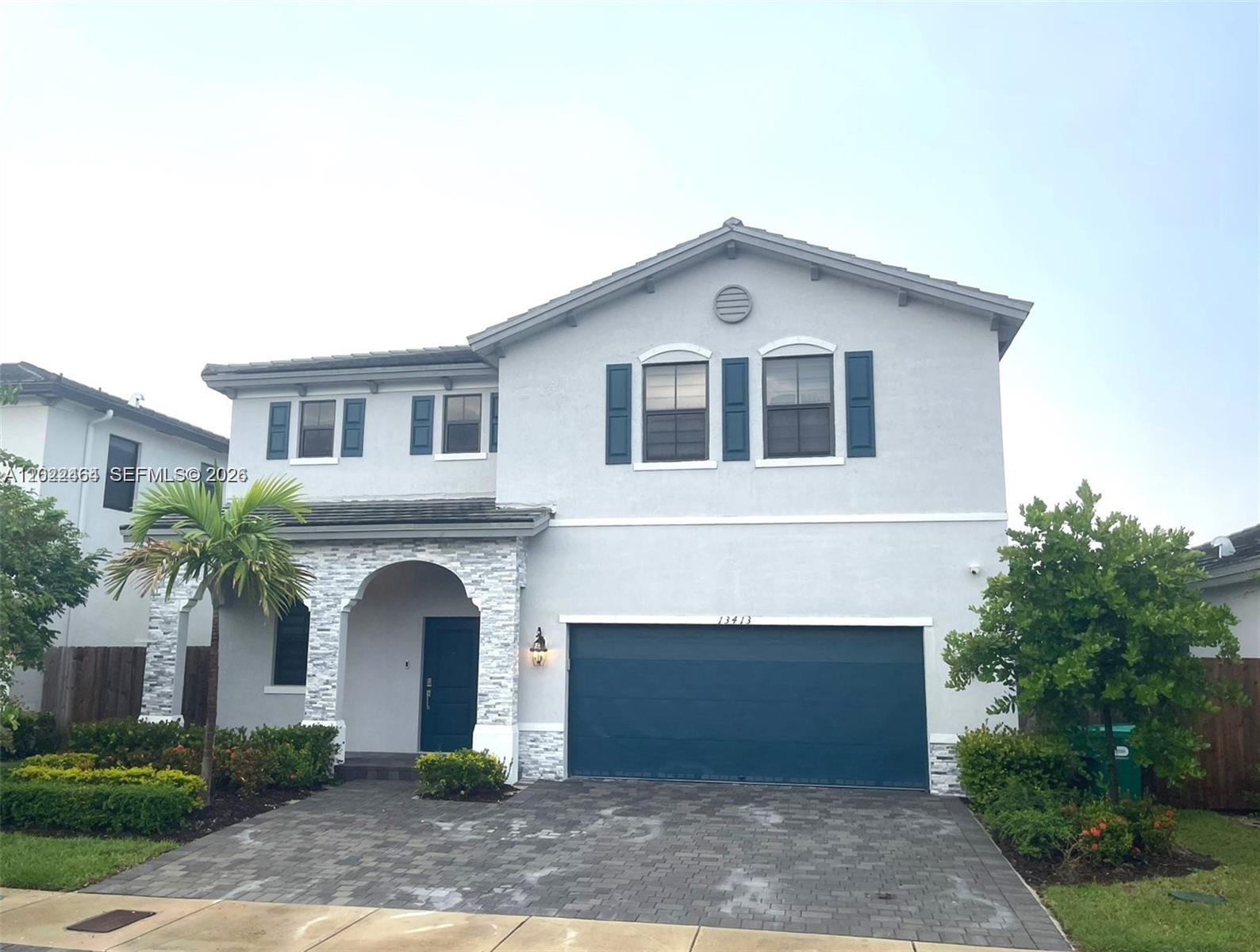 PINE ISLE - Residential