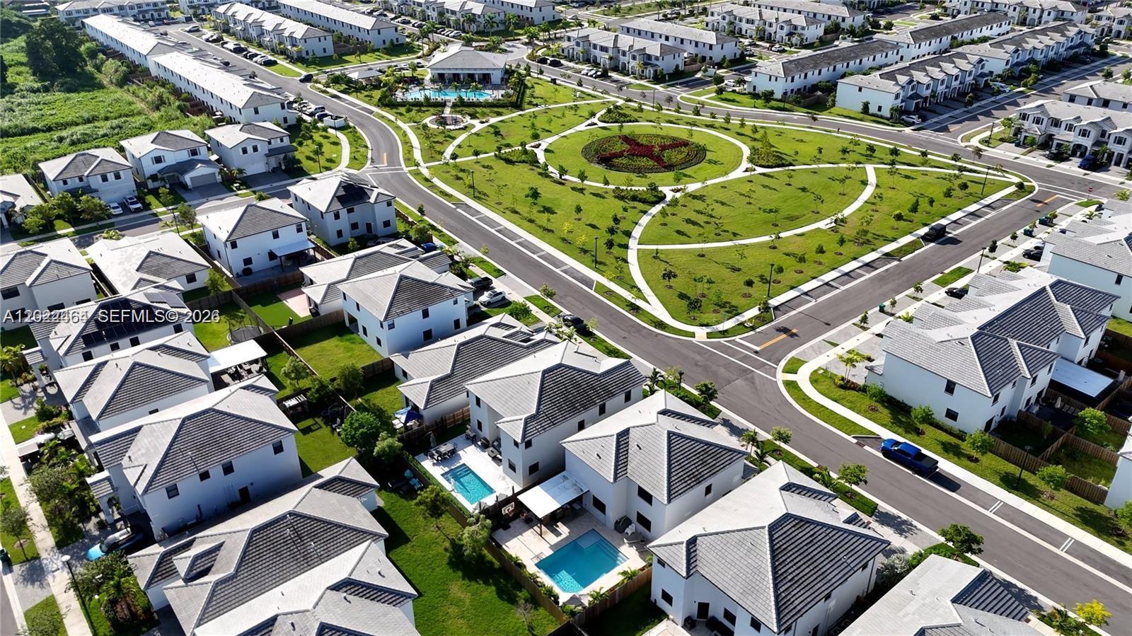 PINE ISLE - Residential