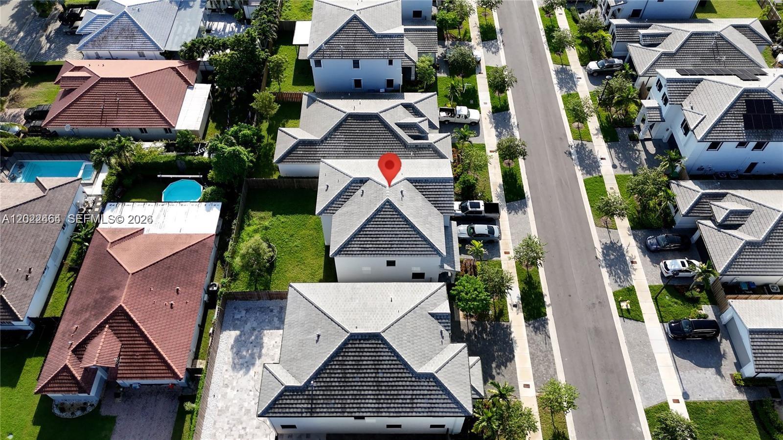 PINE ISLE - Residential