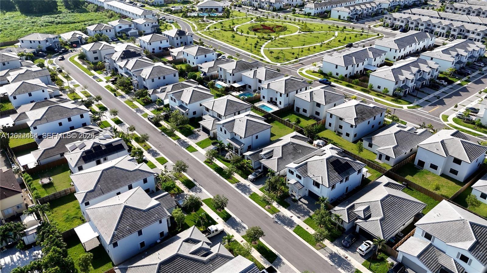 PINE ISLE - Residential