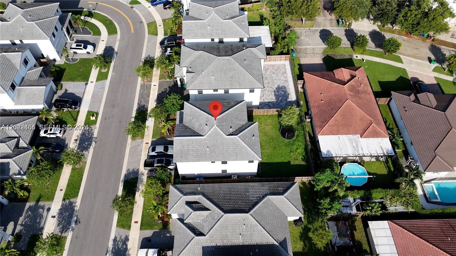 PINE ISLE - Residential