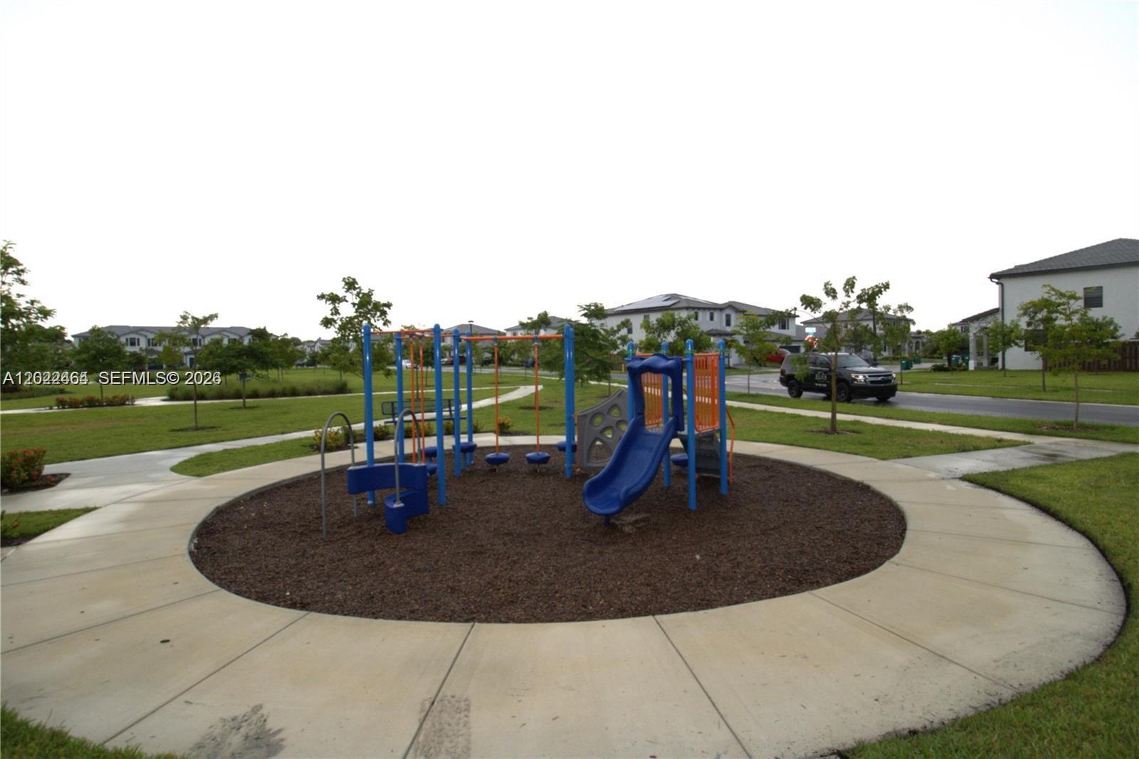 PINE ISLE - Residential