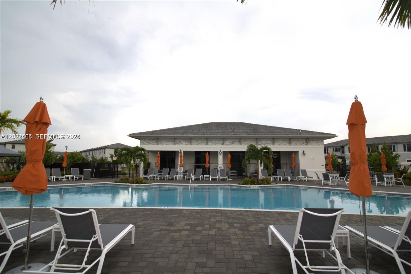 PINE ISLE - Residential