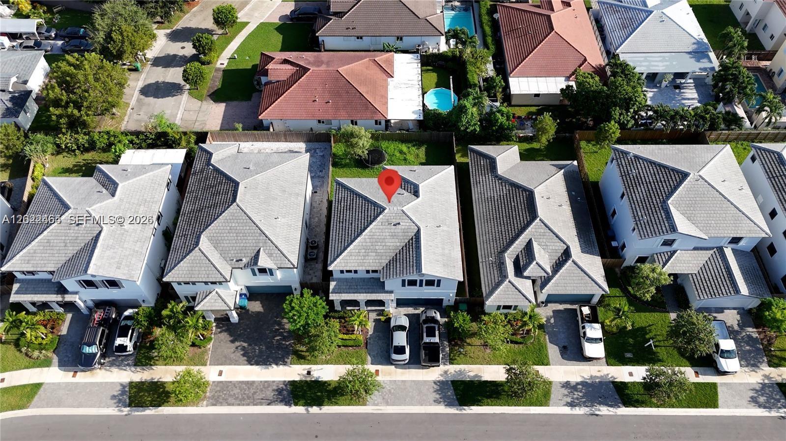 PINE ISLE - Residential
