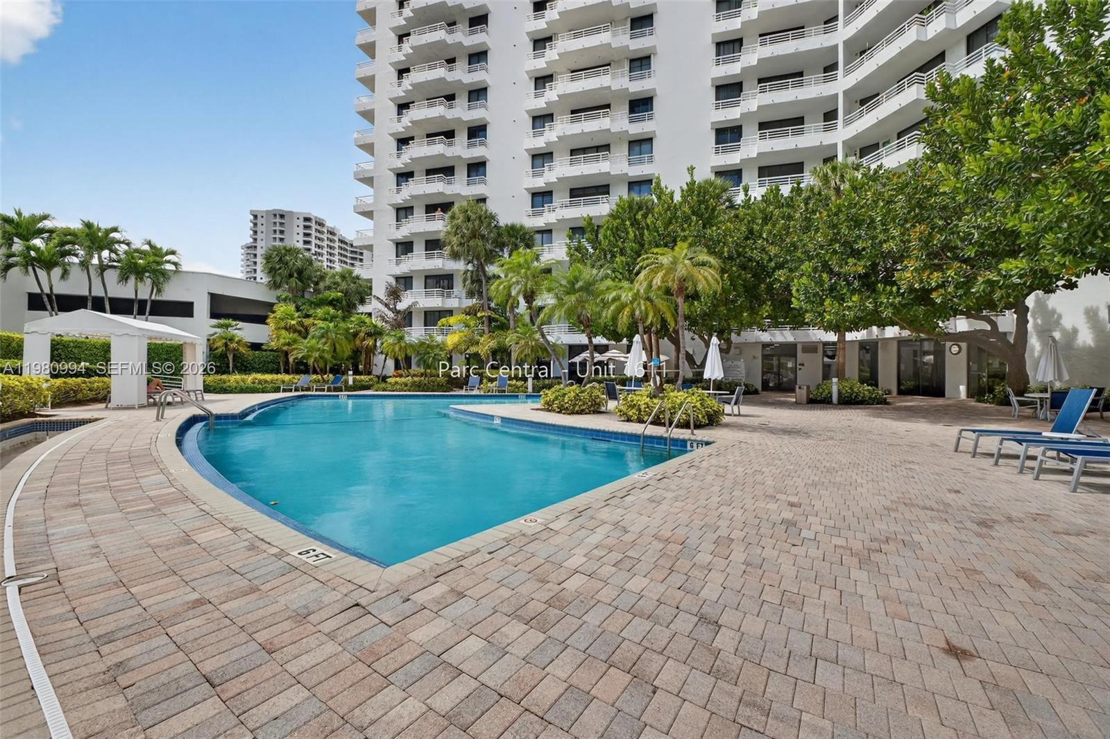 PARC CENTRAL AVENTURA EAS - Residential