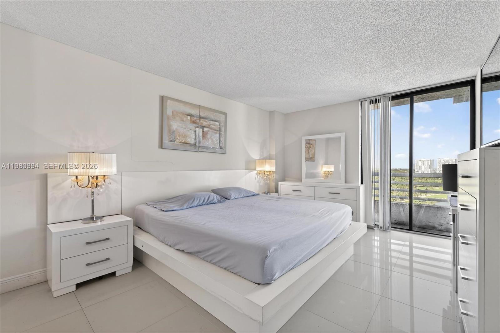 PARC CENTRAL AVENTURA EAS - Residential