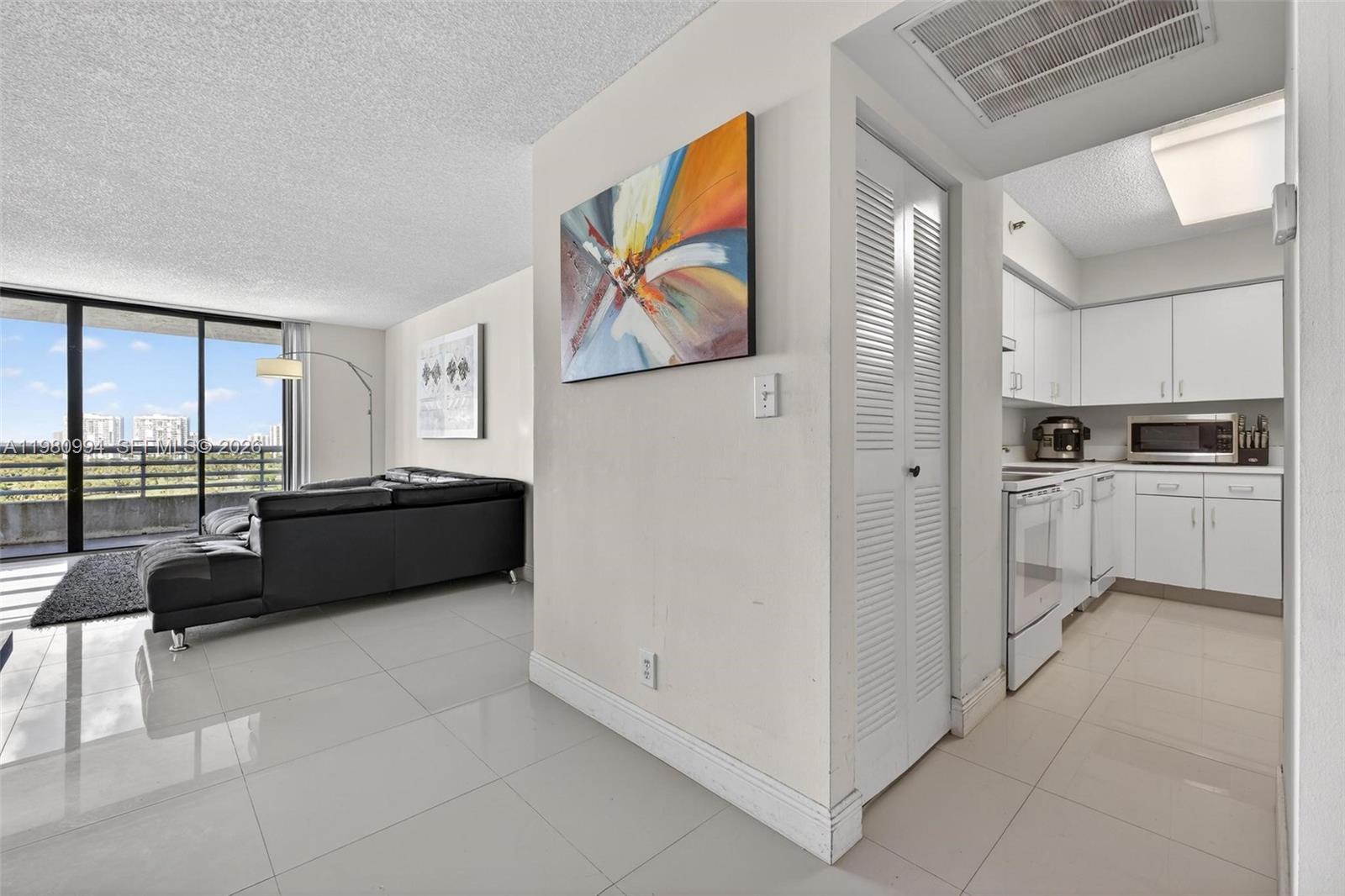 PARC CENTRAL AVENTURA EAS - Residential