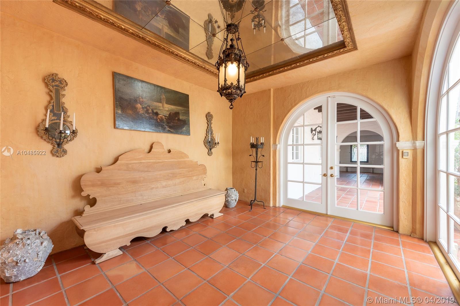 LA GORCE GOLF SUB - Residential