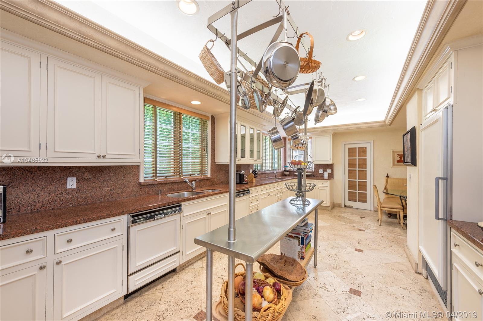 LA GORCE GOLF SUB - Residential