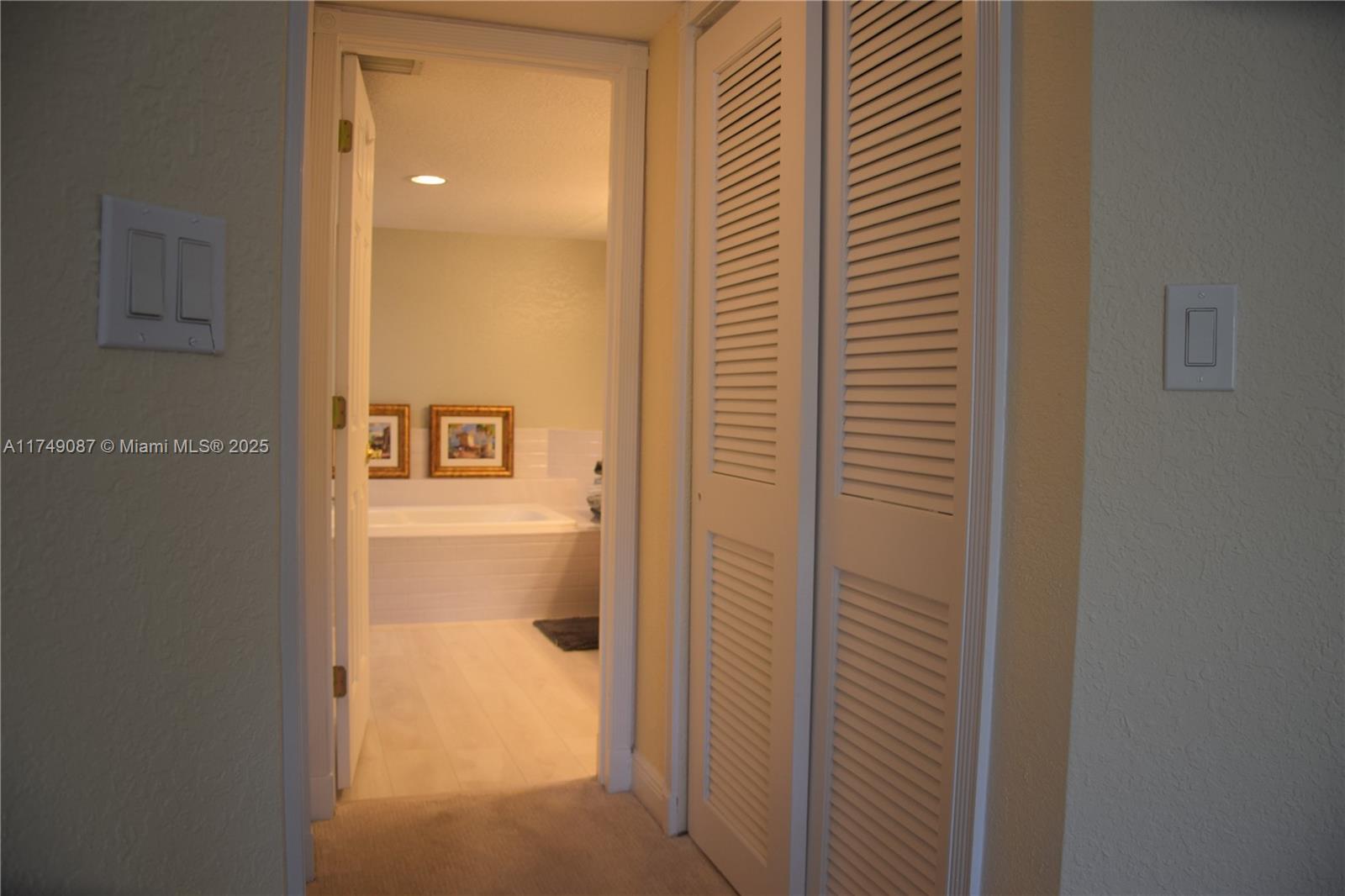 PINE CREST VILLAGE I AT - Residential