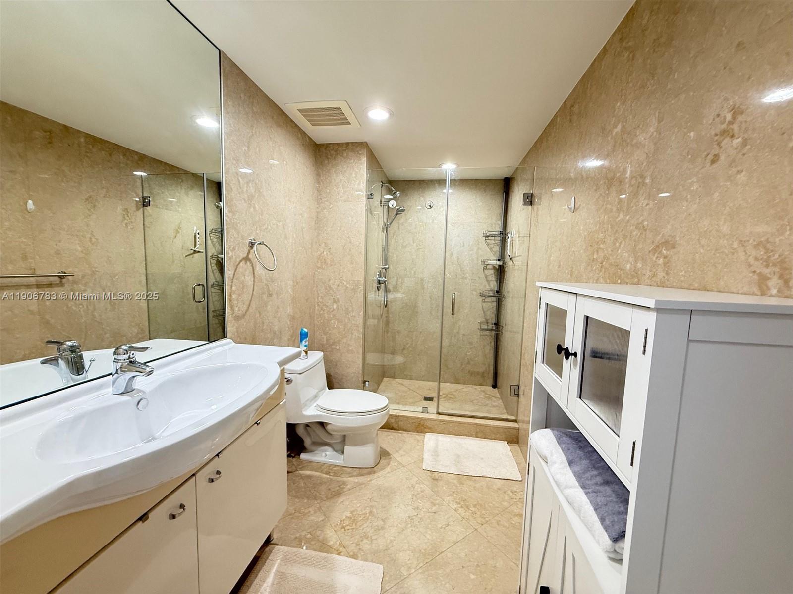 BEACH CLUB TWO CONDO - Residential Lease