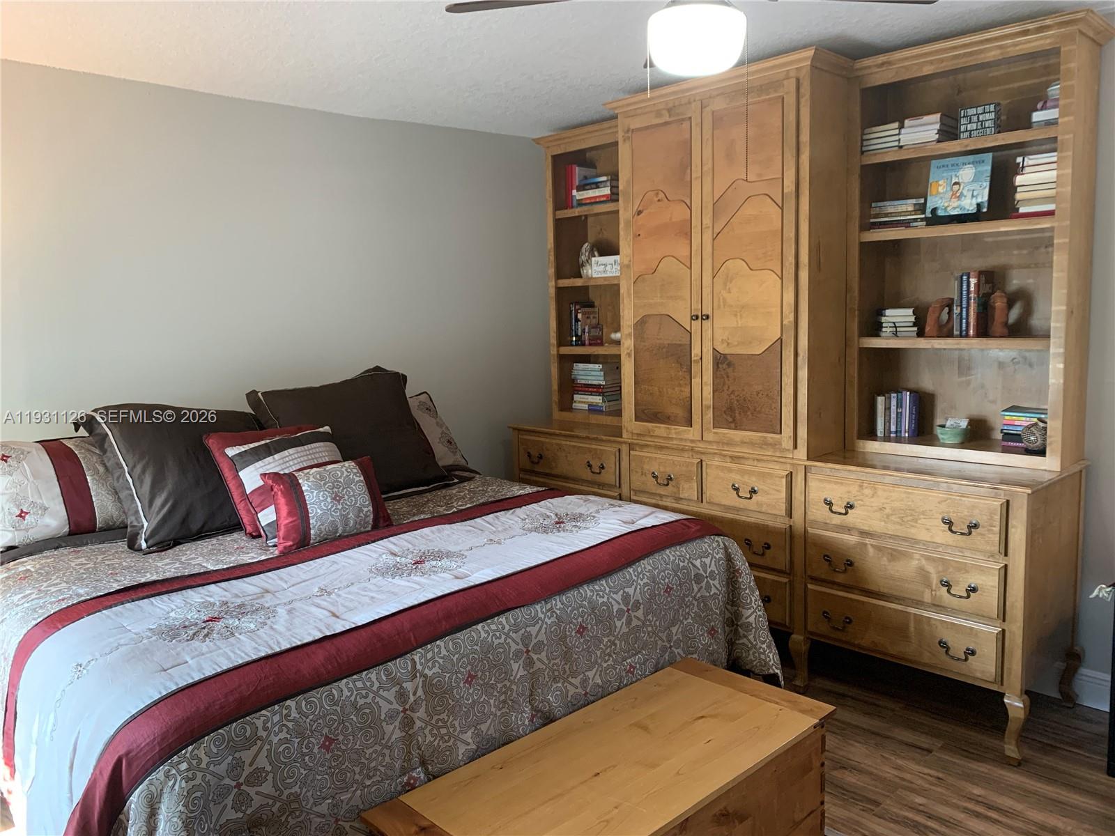 MILES GRANT CONDO - Residential