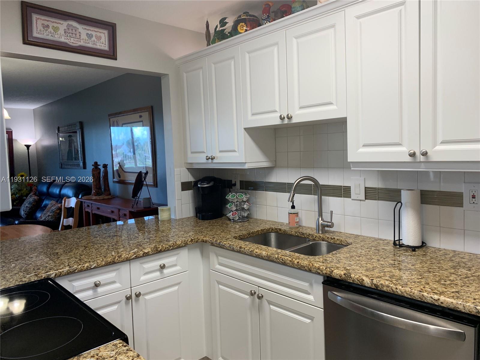 MILES GRANT CONDO - Residential